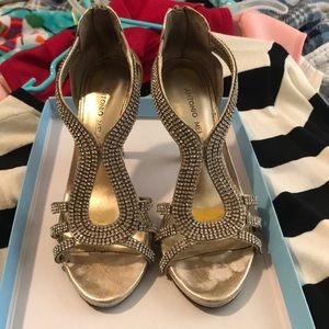 Antonio Melani Shiny Gold Stud Silver Heels
